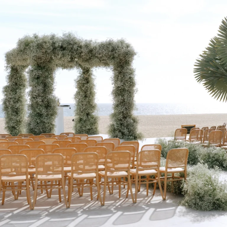 Instagram post from floweriize. This post is in position 1.